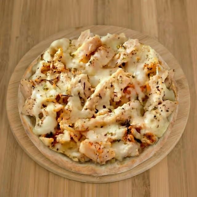 Chicken Pizza - 6'' Small.
