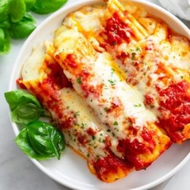 Baked Cheese Spinach Cannelloni.